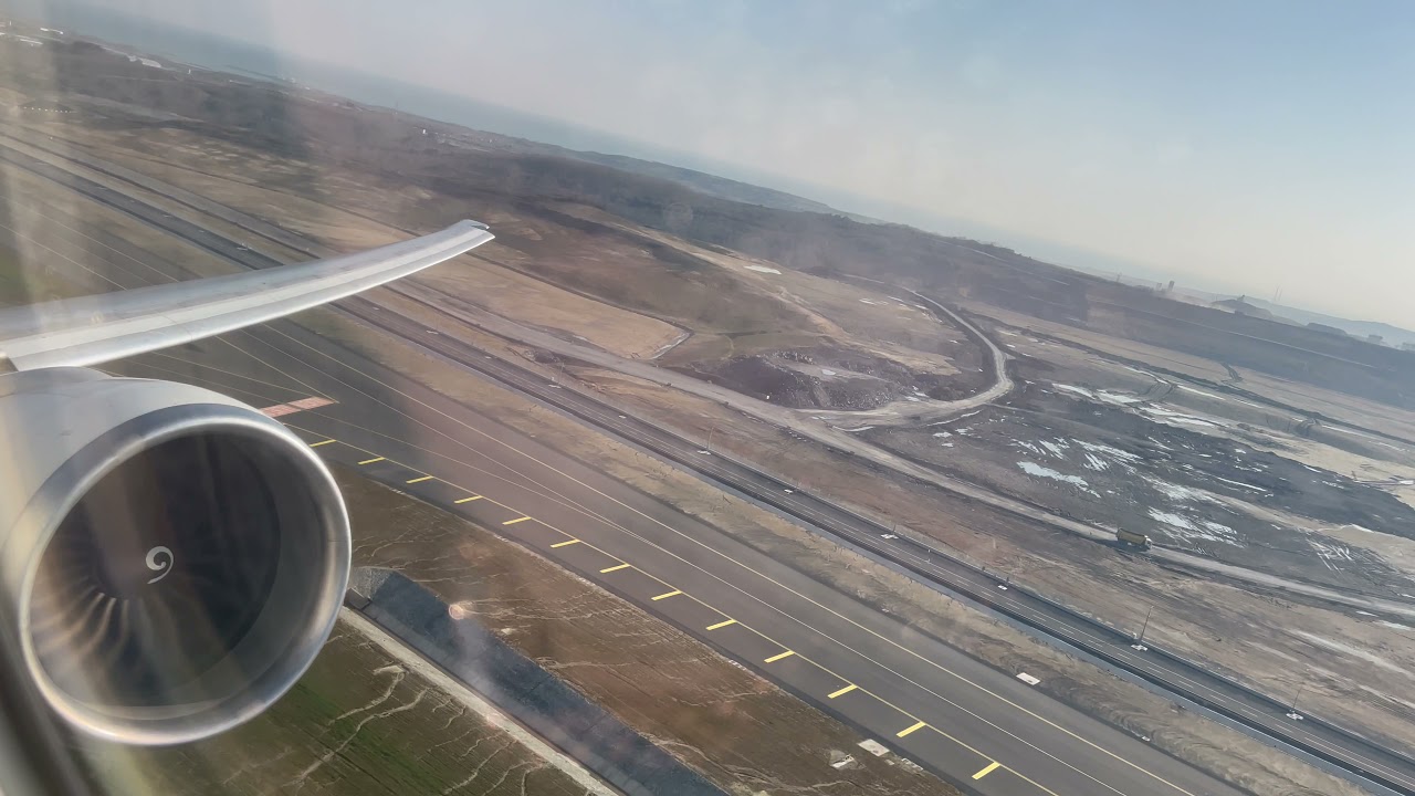 MOST BEAUTIFUL ENGINE VIEW EVER ?! Boeing 777-300ER Turkish Airlines Takeoff Istanbul New Airport
